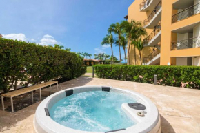 Beachfront - Coral Sea Garden 3BR condo - P116